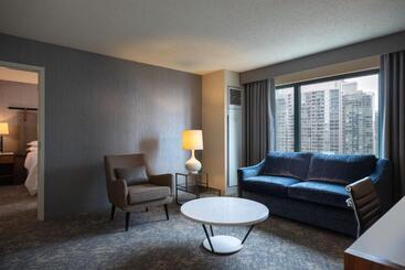 هتل Sheraton Grand Chicago Riverwalk