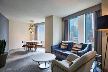 هتل Sheraton Grand Chicago Riverwalk