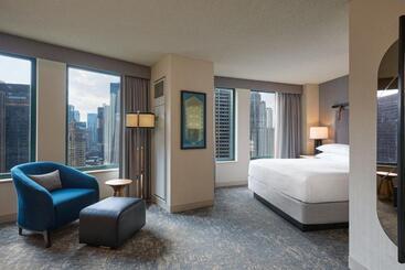 هتل Sheraton Grand Chicago Riverwalk