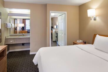 Surestay Hotel By Best Western North Vancouver Capilano