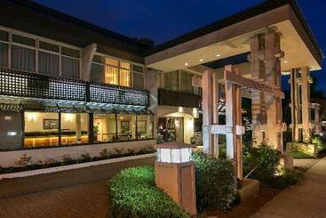 Surestay Hotel By Best Western North Vancouver Capilano