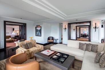 هتل The Ritz Carlton New York, Central Park