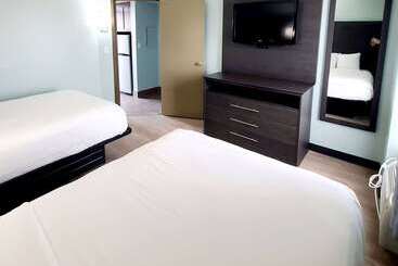 هتل Ocean Reef Suites
