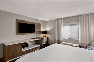 هتل Wyndham Garden Ankeny