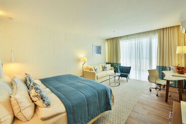 Maritim Paradise Blue Hotel & Spa