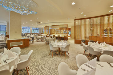 Maritim Paradise Blue Hotel & Spa