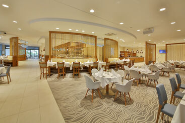 Maritim Paradise Blue Hotel & Spa