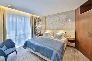 Maritim Paradise Blue Hotel & Spa