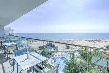 Maritim Paradise Blue Hotel & Spa