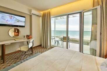 Maritim Paradise Blue Hotel & Spa