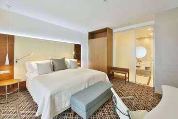 Maritim Paradise Blue Hotel & Spa