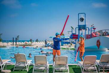 Maritim Paradise Blue Hotel & Spa
