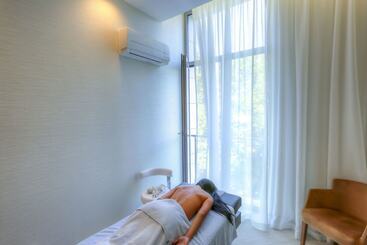 Maritim Paradise Blue Hotel & Spa