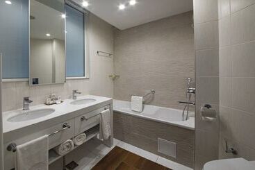 Maritim Paradise Blue Hotel & Spa