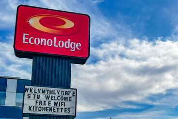 Econo Lodge Motel Village
