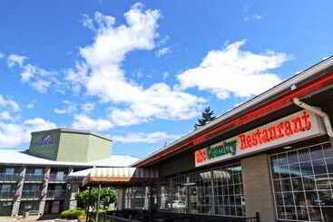 هتل Accent Inns Kelowna