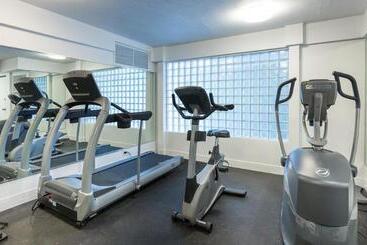هتل Accent Inns Kelowna