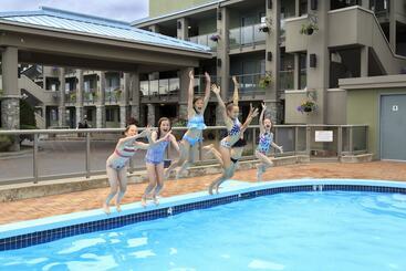 هتل Accent Inns Kelowna