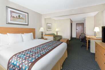 فندق Baymont By Wyndham Waterloo