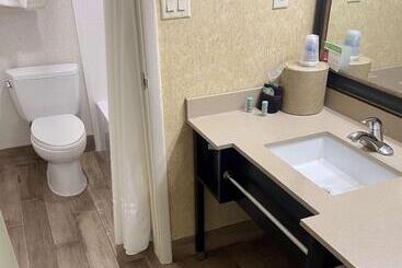 هتل Best Western Coral Hills