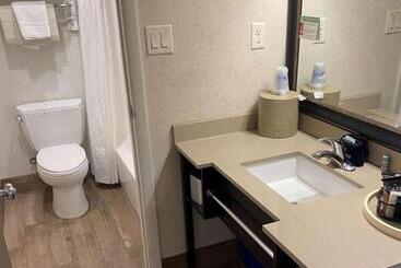 هتل Best Western Coral Hills