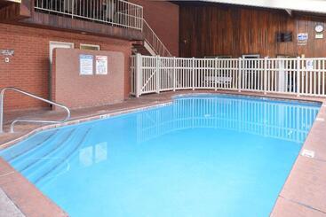 هتل Best Western Coral Hills