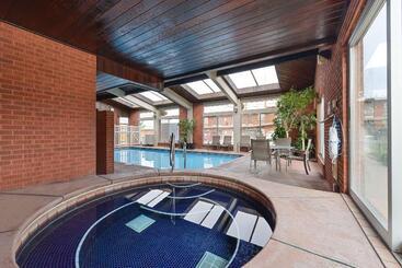 هتل Best Western Coral Hills