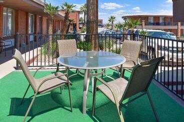 هتل Best Western Coral Hills