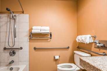 هتل Best Western Pendleton Inn