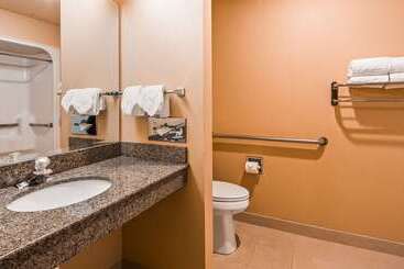هتل Best Western Pendleton Inn