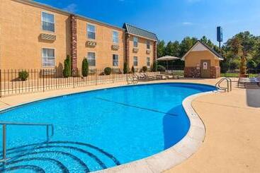 هتل Best Western Philadelphia South West Deptford Inn