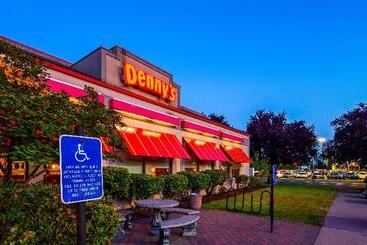 هتل Best Western Plus Mill Creek Inn