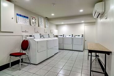 هتل Best Western Plus Suites Downtown Calgary