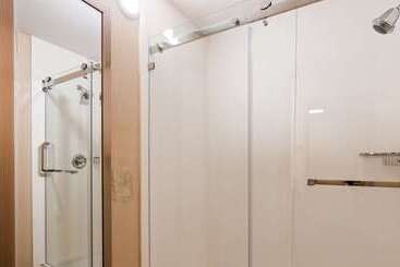 هتل Best Western Toni Inn