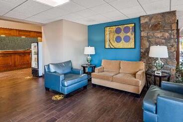 هتل Best Western Toni Inn
