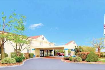 هتل Surestay Plus By Best Western Reading North