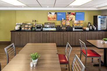 هتل Comfort Inn
