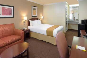 هتل Days Inn By Wyndham Pinole Berkeley