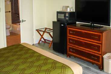 هتل Econo Lodge Texarkana I30