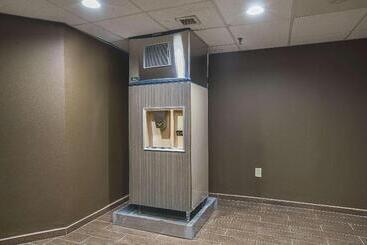 هتل Holiday Inn Express Rocky Mount Sports Center By Ihg