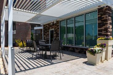 هتل Holiday Inn Express Rocky Mount Sports Center By Ihg