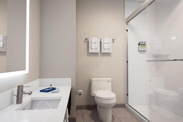 هتل Holiday Inn Express Rocky Mount Sports Center By Ihg