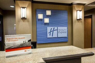 هتل Holiday Inn Express & Suites Yankton, An Ihg
