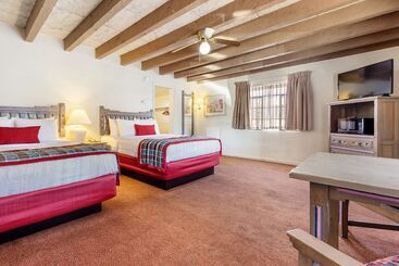 酒店 Kachina Lodge