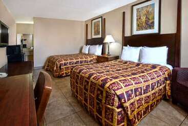 هتل Knights Inn Orlando