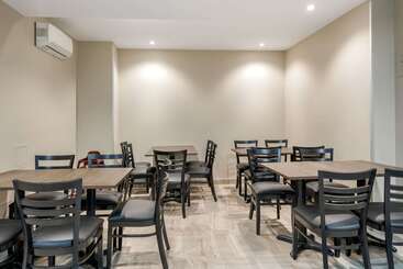 هتل Quality Inn Centre Ville