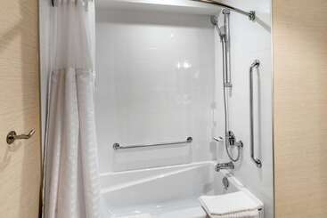 هتل Quality Inn Centre Ville