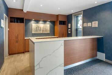 هتل Quality Inn Centre Ville