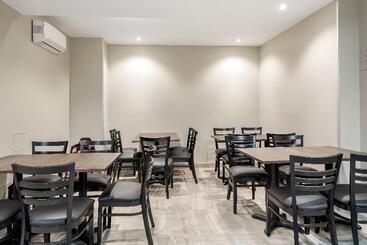 هتل Quality Inn Centre Ville