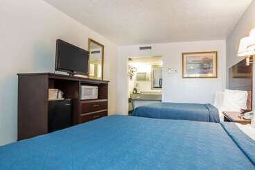 هتل Quality Inn